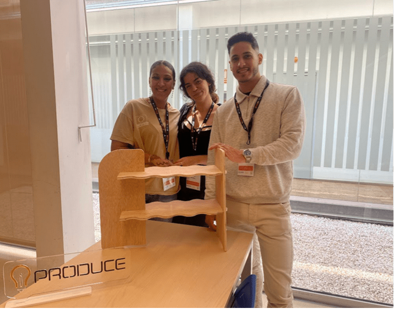 Spanish winner of the iPRODUCE Hackathon – “Black&White”